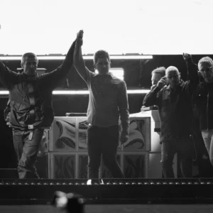 Oasis, concerto a Cardiff: reunion dopo 16 anni. Quanto guadagneranno i fratelli Gallagher con il tour 2025?