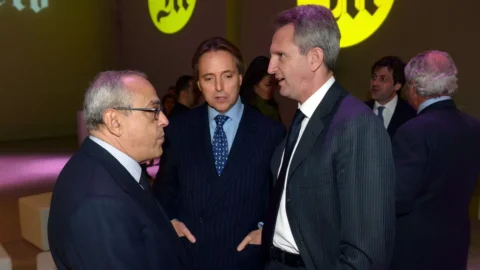 Assemblea Mediobanca boccia l’Ops su Banca Generali: 35% i favorevoli e 42% i contrari. Porte aperte per Ops Mps su Piazzetta Cuccia