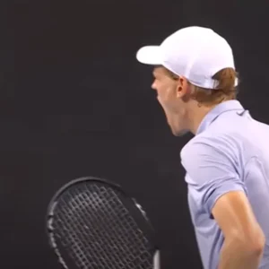Sinner sfida Mannarino oggi all’Atp Cincinnati: a che ora gioca e dove vedere l’incontro. Nardi-Alcaraz nella notte
