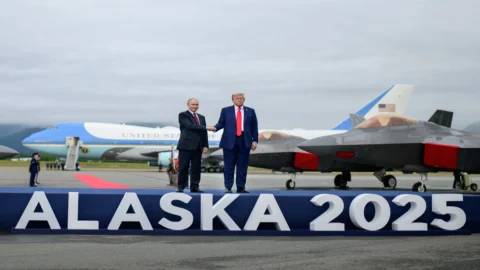 Dopo il vertice Trump-Putin che cosa farà l’Europa rimasta sola a sostenere l’Ucraina e a frenare l’aggressività di Mosca?