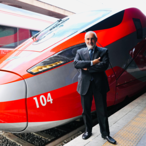Fs svela il nuovo Frecciarossa 1000: dal 28 settembre ecco il nuovo treno AV che punta all’Europa