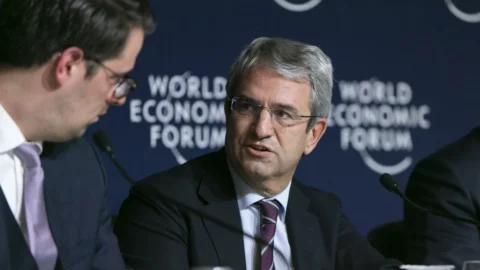 Ceo Nestlé Laurent Freixe licenziato: cosa sappiamo sulla relazione segreta che ha scosso il colosso svizzero