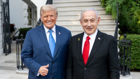 Gaza, possibile svolta storica: Trump e Netanyahu approvano Piano per la pace in 20 punti. Ma manca l’ok di Hamas