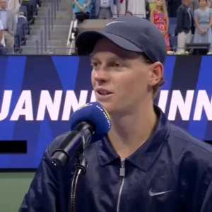 Sinner in finale all’Atp 500 di Vienna: battuto De Minaur, ora c’è Zverev