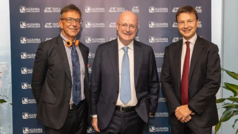 Generali accelera sull’insurbanking: al via partnership Alleanza-Banca Generali