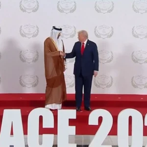 Pace a Gaza, firmato il trattato a Sharm. Trump: “Giorno storico, ora la Fase 2 dei negoziati”