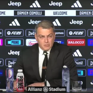 Processo alla Juve: cosa aspetta Elkann a cacciare Comolli, a licenziare mezza squadra e a ricordare a Spalletti che vincere è l’unica cosa che conta?