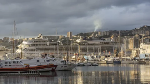 Enilive distribuisce biocarburante nei porti di Genova e Ravenna