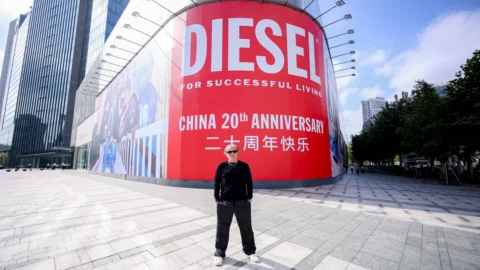 Otb di Renzo Rosso rafforza il legame con la Cina: nuovo quartier generale a Shanghai