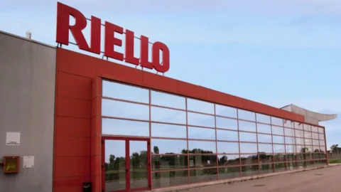 Riello in vendita, Ariston e i big cinesi (Haier e Midea) puntano al “gioiello delle caldaie”. Ecco tutti i pretendenti
