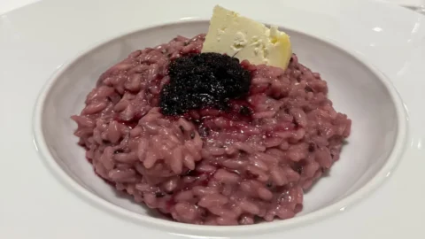 Risuti’ coi muru’ e rubiola da cavra: la mostarda di Cremona in abbinamento con robiola e grana padano, una delle ricette proposte in occasione del Festival della Mostarda