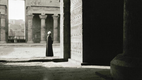 Antonio Beato, il fotografo che raccontò l’Oriente. Al Museo Fortuny di Venezia un viaggio tra immagini e visioni