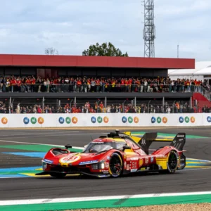 Conio and Ferrari launch the first blockchain for luxury cars