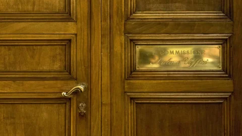 Troppi decreti-legge: in Senato otto proposte per riformare l’articolo 77 della Costituzione e limitare l’abuso