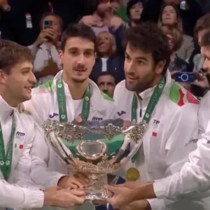 Coppa Davis 2025: l’Italia campione del mondo. Berrettini e Cobolli regalano il quarto trionfo azzurro