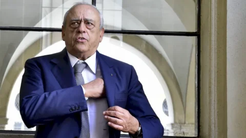 Inchiesta Mps-Mediobanca: da Lovaglio a Caltagirone, un anno di risiko bancario nelle intercettazioni. Ecco cosa emerge dalle carte