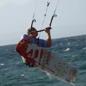 Kitesurf, parapendio e rafting: è l’estate degli sport estremi