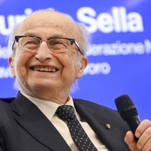 Adeus a Maurizio Sella, o último grande banqueiro familiar: uma vida dedicada ao serviço do banco e do país.