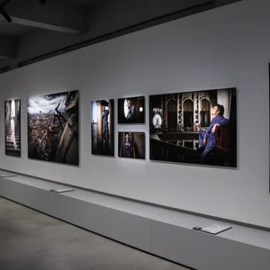 Torino, Gallerie d’Italia di Intesa Sanpaolo: apre la mostra “Riccardo Ghilardi. Piano sequenza la Mole” per il Museo Nazionale del Cinema