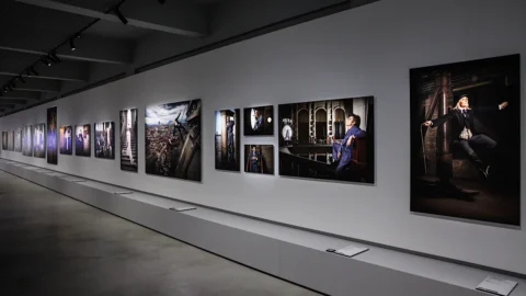 Torino, Gallerie d’Italia di Intesa Sanpaolo: apre la mostra “Riccardo Ghilardi. Piano sequenza la Mole” per il Museo Nazionale del Cinema