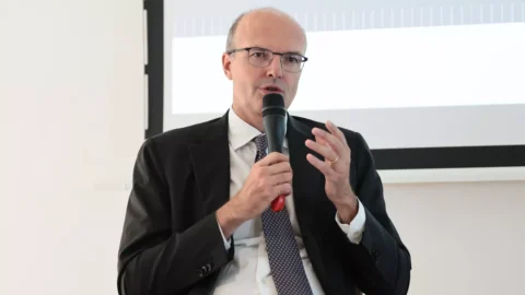 Mediobanca: utili in calo del 22,3% nel semestre, ma dividendo in crescita del 13%. Melzi d’Eril: “Business solido, pronti a un nuovo capitolo”