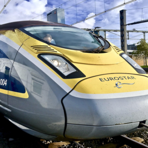Caos Eurostar alla vigilia di Capodanno: treni sospesi tra Londra e l’Europa per guasto nel Tunnel della Manica