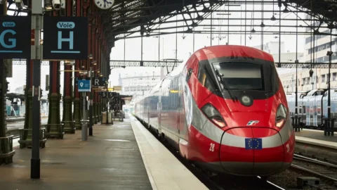 Gruppo Fs e Certares puntano sull’Alta Velocità europea: investimenti da 1 miliardo per i servizi internazionali