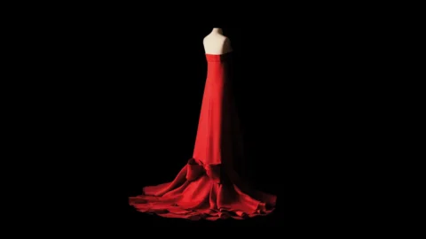 Lusso globale, comincia la trasformazione con una ripresa stimata +5% nel 2026 secondo Altagamma–Bain Luxury Market Monitor