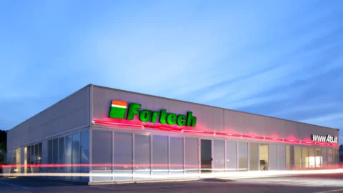 Fortech acquisisce ElectriEase per rafforzare il proprio ecosistema tecnologico nell’e-mobility
