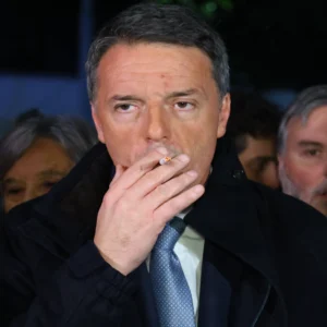 Renzi si smarca da Sanchez: “Il suo è facile populismo. Penso tutto il male possibile di Trump ma tra Usa e ayatollah non ho dubbi”