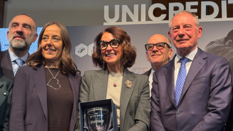 Salone Pitti Uomo al via, Unicredit riceve il premio Pitti Immagine