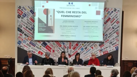 “Quel che resta del femminismo”: tra cultura woke e patriarcato, ecco perché il tema non riguarda solo le donne