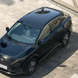El coche solar debuta con Nissan