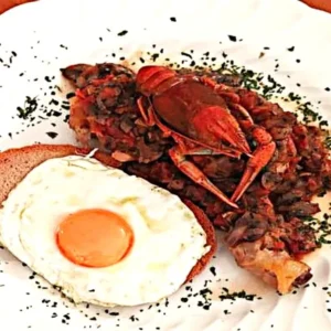 Cocconato merayakan Ayam Marengo yang mengukuhkan kemenangan Napoleon atas tentara Austria, resep yang dipopulerkan di seluruh Prancis oleh Escoffier.
