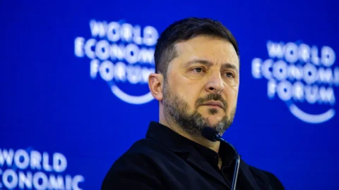 Ucraina, voto entro maggio? Pressing Usa ma Kiev frena. Da Strasburgo ok al prestito da 90 miliardi