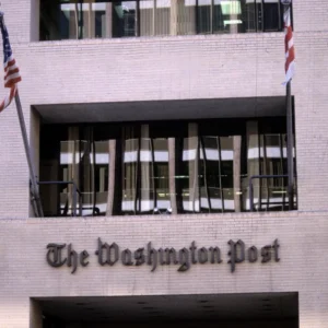 Washington Post, ondata di licenziamenti firmata Bezos: smantellate intere redazioni. Ecco perché