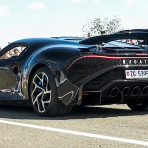 Bugatti, un addio tra tanti misteri: la Voiture Noire e il mito della hypercar unica al mondo