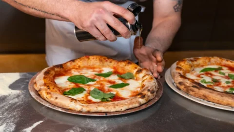 La Città della Pizza: parte da Roma il tour che selezionerà i migliori talenti della pizza napoletana in vista della finale di Piazza di Siena