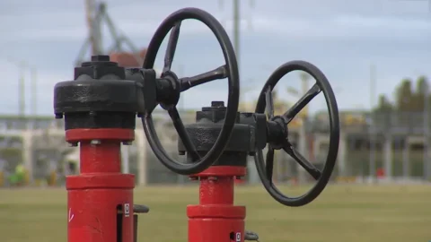 Il prezzo del gas alle stelle preoccupa l’Europa ancora più del petrolio. Ecco perché e quali sono i rischi