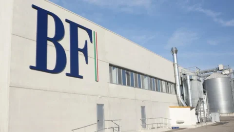BF Bonifiche Ferraresi: Arum и Dompé выдвинули предложение о полномасштабном поглощении без исключения из биржевого списка.