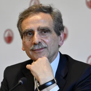 Mps, Lovaglio: “Tutte le strade portano a Siena”. Contrasti in cda? “C’è concordia”
