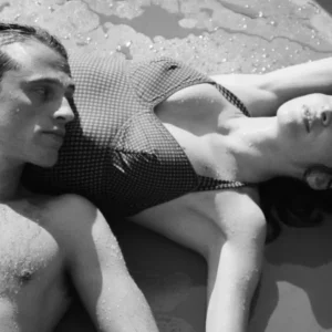 Lo straniero: il gelo emotivo specchio dell’umana incongruenza nel capolavoro di Camus e nel film di Ozon