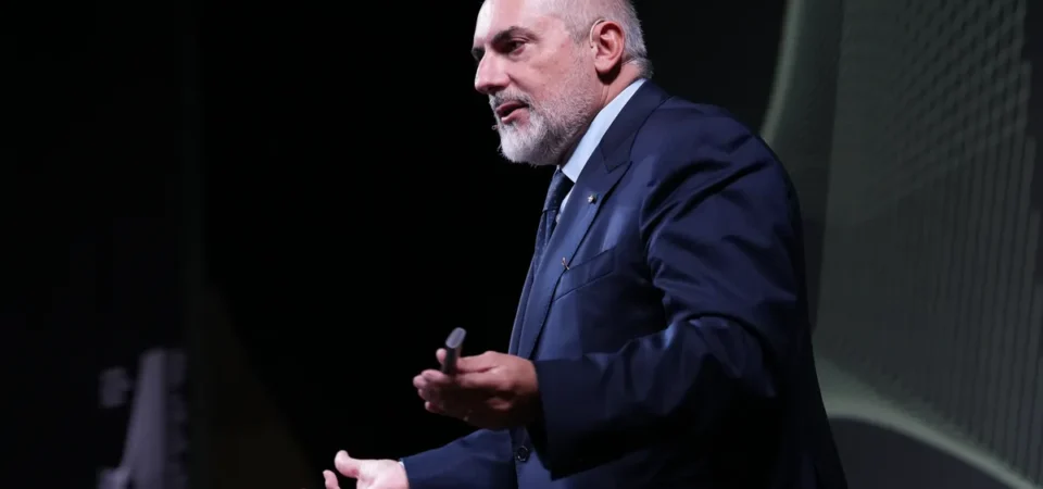 Fs, Donnarumma sull’orlo delle dimissioni: lascerà nei prossimi giorni, al suo posto un manager interno. E la Cassazione deve decidere se mandare in galera Moretti