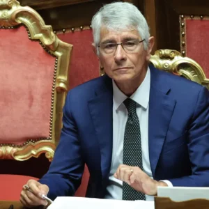 Calcio, nella sfida tra Malagò e Abete per la presidenza Figc il Governo non metta il dito: non è il commissariamento la soluzione giusta