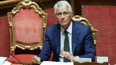 Calcio, nella sfida tra Malagò e Abete per la presidenza Figc il Governo non metta il dito: non è il commissariamento la soluzione giusta