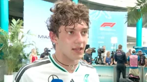 F1, Kimi Antonelli trionfa anche a Montecarlo ma al Roland Garros il tedesco Zverev spegne il sogno di Cobolli in una finale al cardiopalma