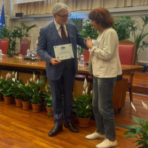 Marcelle Padovani vince il premio alla carriera Giovanni Falcone: con il giudice antimafia scrisse il bestseller “Cose di Cosa Nostra”