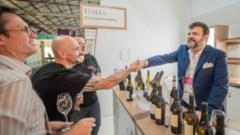 Vinitaly, al via in Brasile l’edizione sudamericana: nuovi mercati per il vino italiano con il trattato Ue-Mercosur