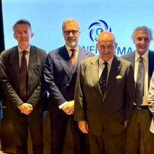 Confitarma esprime ferma e unanime contrarietà a qualunque forma di pedaggio nello Stretto di Hormuz