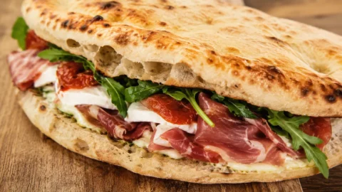 Festival del Panuozzo 2026 a Gragnano: tre giorni di gusto, tradizione e spettacolo